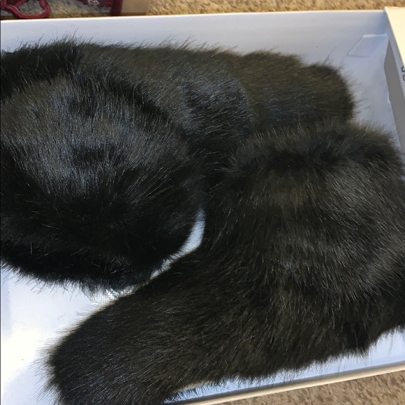 Ugg slipper boots - Picture 3 of 7